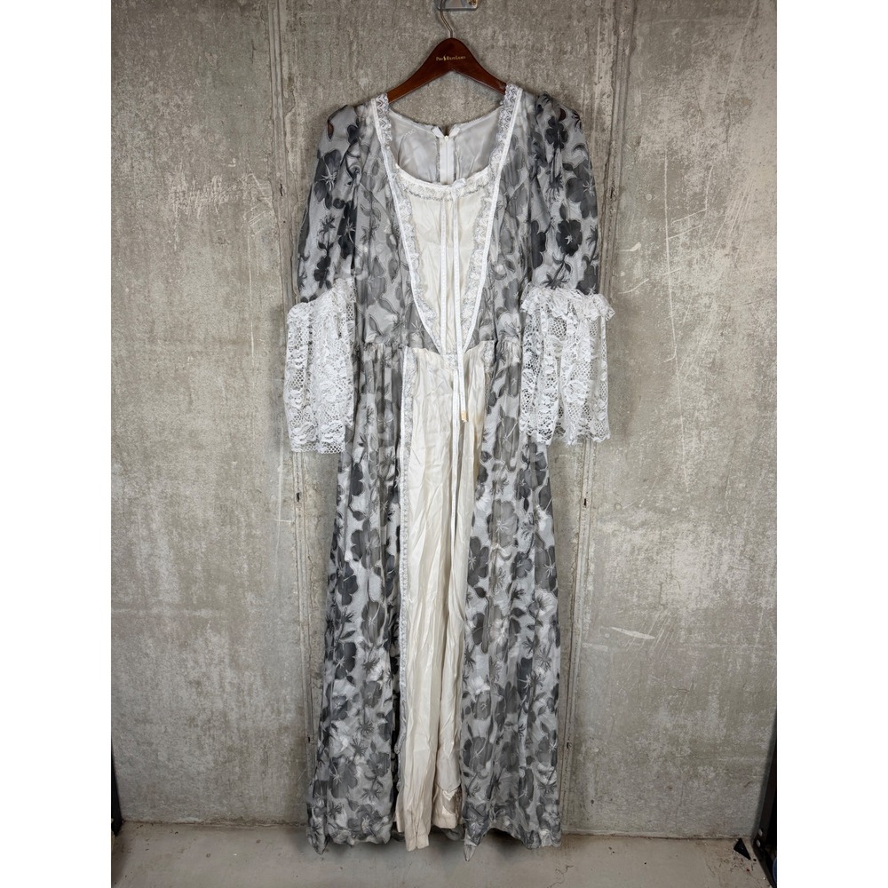Vintage Cardinal Floral Renaissance Maxi Dress Lace Bell Sleeve Grey White Fair